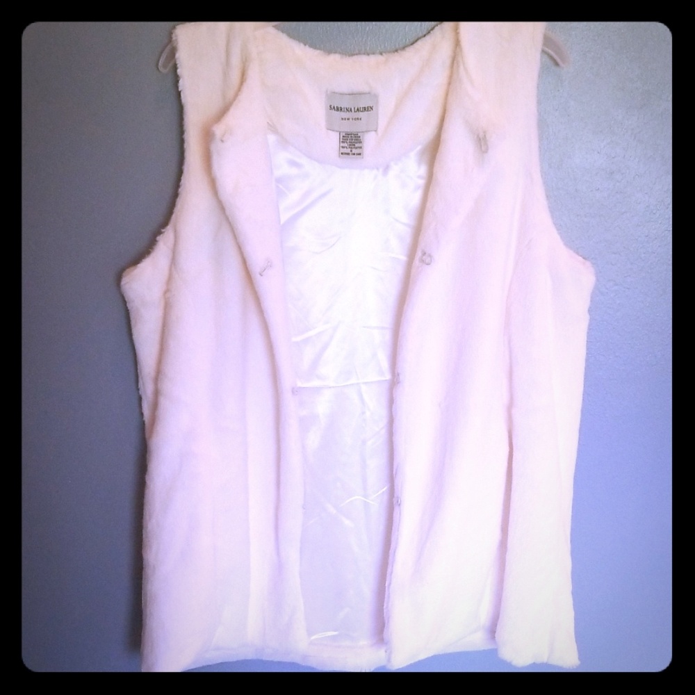 Faux Fur Vest!